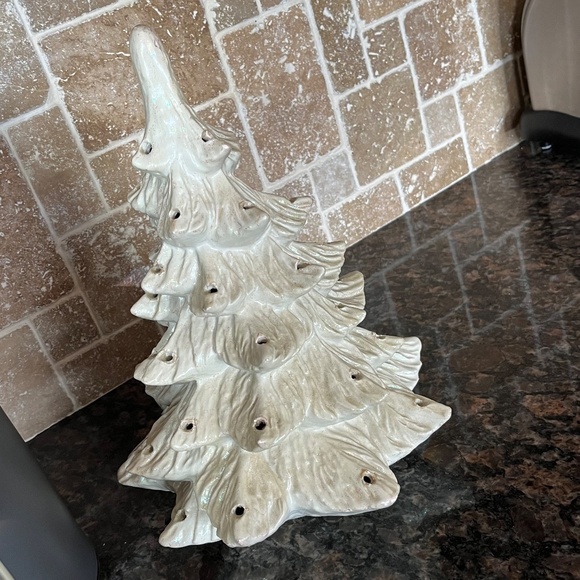Vintage White Iridescent Ceramic Christmas Tree - Picture 2 of 6